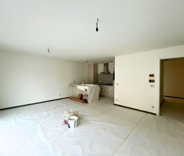 Nieuwbouwappartement met 3 slaapkamers, terras en autostaanplaats - Photo 4