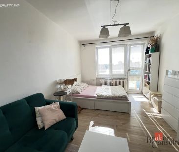 Pronájem bytu 1+1 37 m² - Photo 1