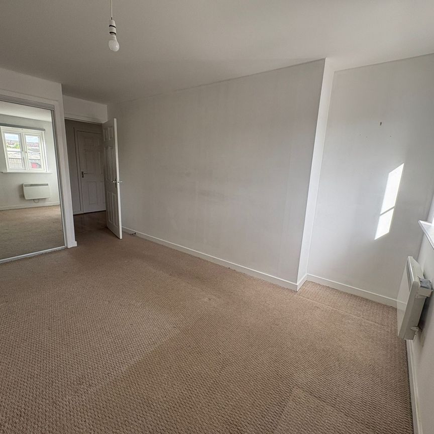 2 Bed Flat, Lloyd Street, G73 - Photo 1