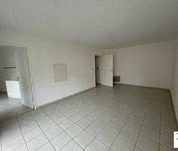 Location Appartement 3 pièces 64m² - Photo 6