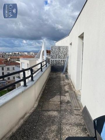 Location Appartement 1 pièce 39m² LYON 3ème - Photo 5
