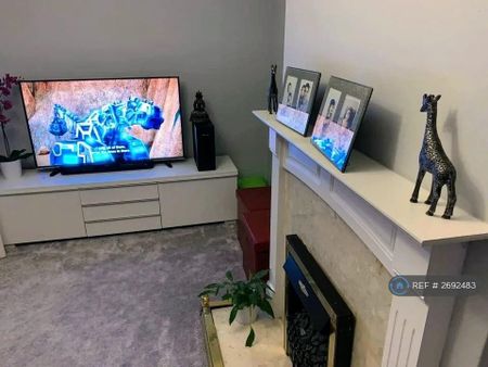 4 bedroom maisonette to rent - Photo 3