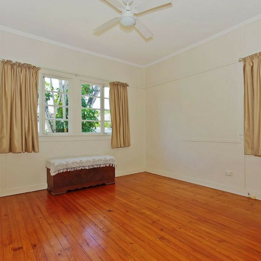 67 Crowley Street, Zillmere QLD, Belconnen - Photo 1
