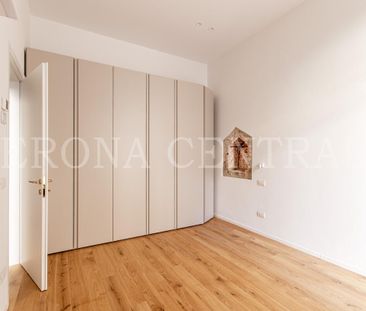 Appartamento di Prestigio con Terrazza in Palazzo Ravignani Benini-... - Foto 2