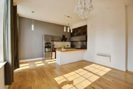 2 bedroom apartment to rent - Photo 4