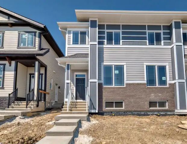 Amazing Home! Lake Access!! | 1112 Mahogany Boulevard Southeast, Calgary - Photo 1