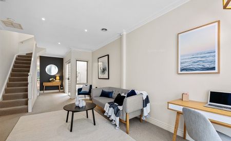 Close to Everything! - Photo 2