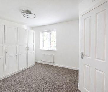 3 bedroom semi-detached house to rent - Photo 4
