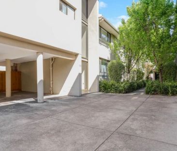 In the Heart of Caulfield - Photo 4