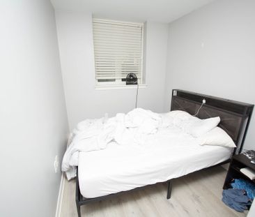 Cozy 1 Bedroom + Den Lower Unit in St. Catharines! - Photo 1