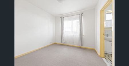 Fresh, bright & convenient living in the heart of Travancore - Photo 3