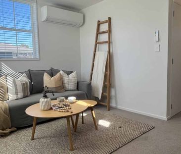 4/30 Hargest Crescent - Photo 1