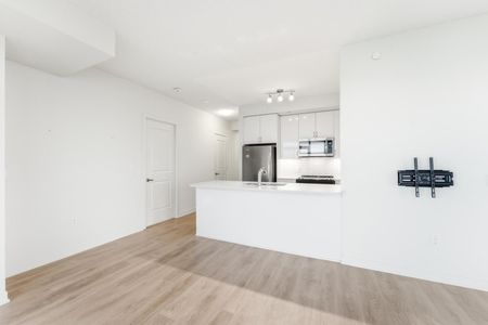 For Lease - 38 Annie Craig Drive Unit# 3502, Toronto, Ontario - Photo 3
