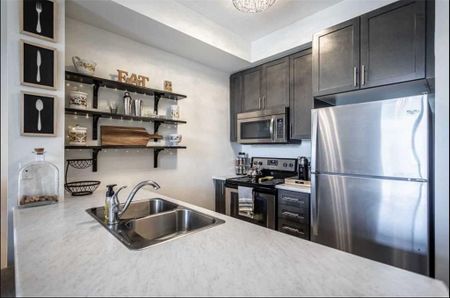 For Lease - 35 Southshore Crescent Unit# 222, Hamilton, Ontario - Photo 5