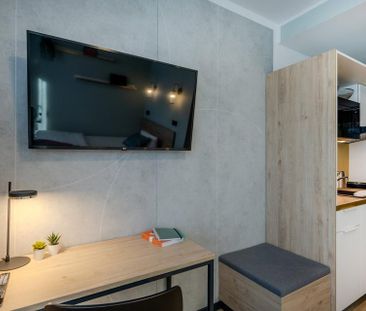 Möbliertes Apartment mit Coworking, Fitnessstudio & Community - Foto 1