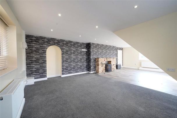 4 bedroom detached house to rent - Photo 1