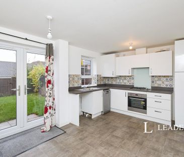 3 bedroom semi-detached house to rent - Photo 5