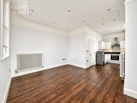 studio to rent - Photo 3