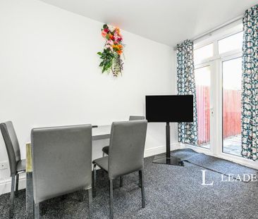1 bedroom in a house share to rent - Photo 2