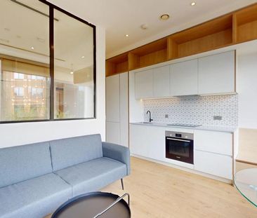 1 bedroom flat to rent - Photo 2