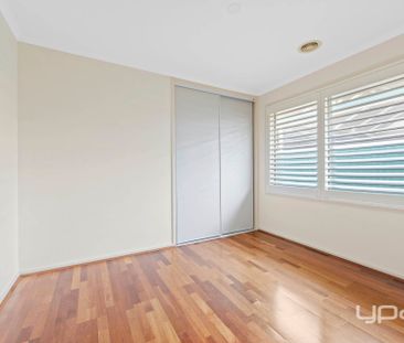 Prime Location - Close to Watergardens, Keilor Central & Brimbank P... - Photo 3