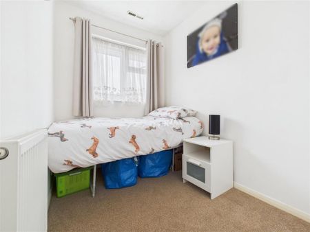 3 bedroom semi-detached house to rent - Photo 5