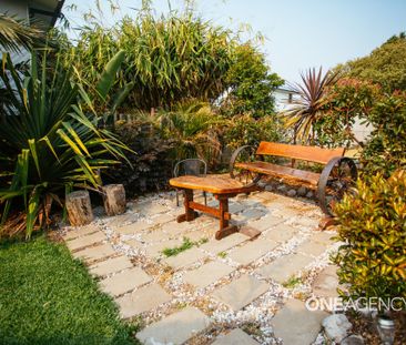 PRIVATE COASTAL OASIS WITH PANORAMIC WATER VIEWS - Photo 1