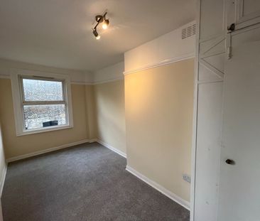 4 Bed Semi-Detached House, Rucklidge Avenue, NW10 - Photo 1