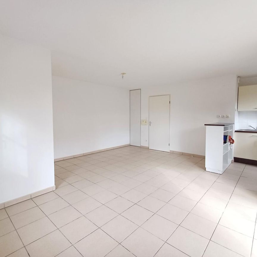 location Appartement T2 DE 43.29m² À MONDONVILLE - Photo 1