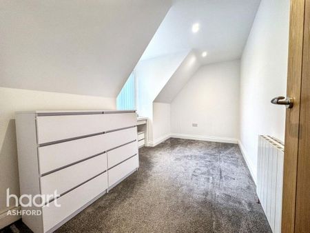 4 bedroom detached house to rent - Photo 4