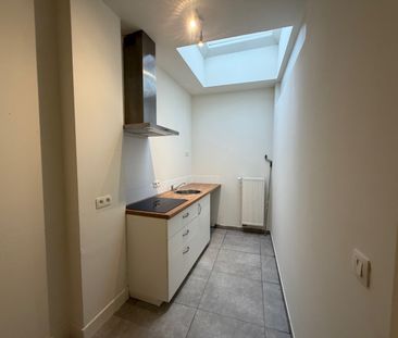 Gerenoveerde studio op het gelijkvloers. - Photo 5