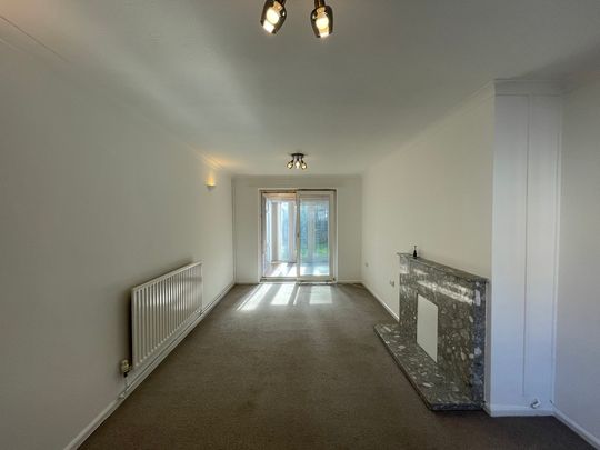 2 bedroom Mid Terraced House to let - Photo 1