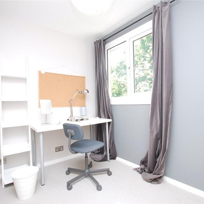 4 bedroom terraced house to rent - Photo 1