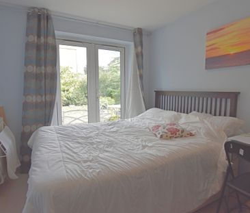 4 Bedroom Mid Terraced House - Photo 4