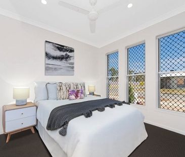 Low-Maintenance Modern Comfort in the Heart of Oonoonba! - Photo 5