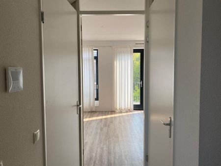 Appartement te huur: Koningin Wilhelminastraat 81 3311 LM Dordrecht - Foto 2