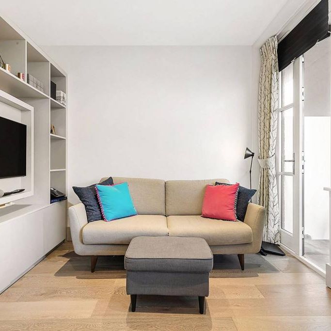 Studio to rent - Photo 1