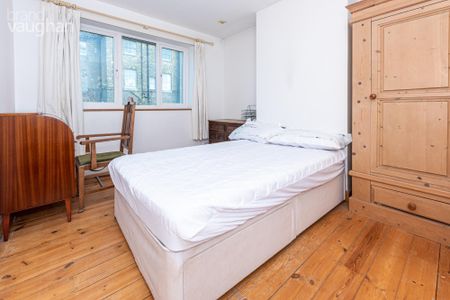 6 bedroom semi-detached house to rent - Photo 3