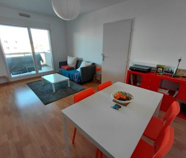 Location Appartement 2 pièces 43m² LYON 3ème - Photo 3