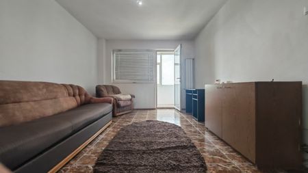 Apartament de inchiriat - zona Casa de Cultura - Fotografie 3