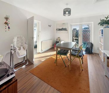 2 bedroom detached bungalow to rent - Photo 4