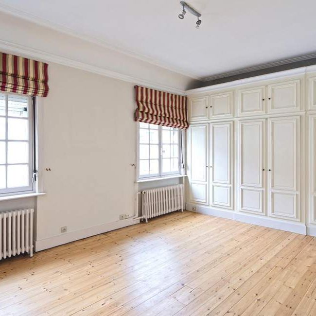 Herenwoning te huur in Elsene voor € 7.000 met 7 slaapkamers - Photo 1