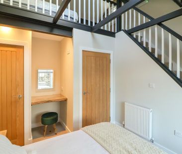 4 bedroom terraced house to rent - Photo 5