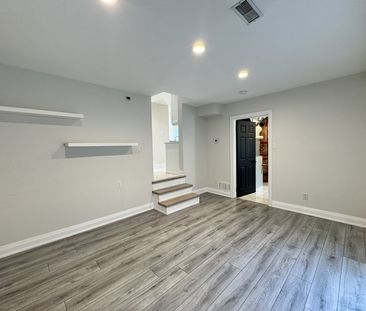 West Barrie: 3 Bed, 1.5 Bath Home in Holly - Photo 6