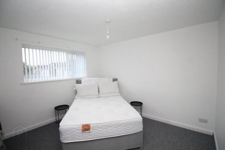 76 Downshire Road, Carrickfergus, BT38 7LD - Photo 4