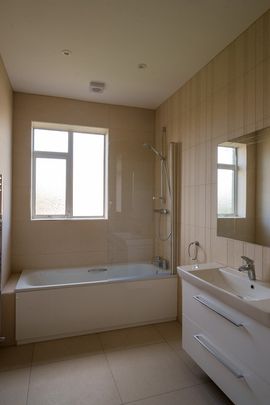 Rathdown Villas, Terenure, Dublin 6., D6W HR53 - Photo 1