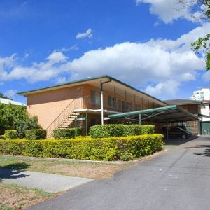 2/161 Muir Street, Labrador QLD 4215 - Apartment For Rent | Domain - Photo 3