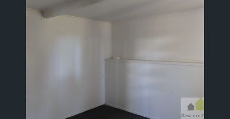 Beautiful Home - Photo 4