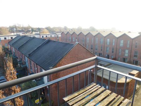 John Thornycroft Road, Southampton - Photo 5