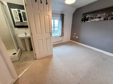 2 bedroom end of terrace house to rent - Photo 3